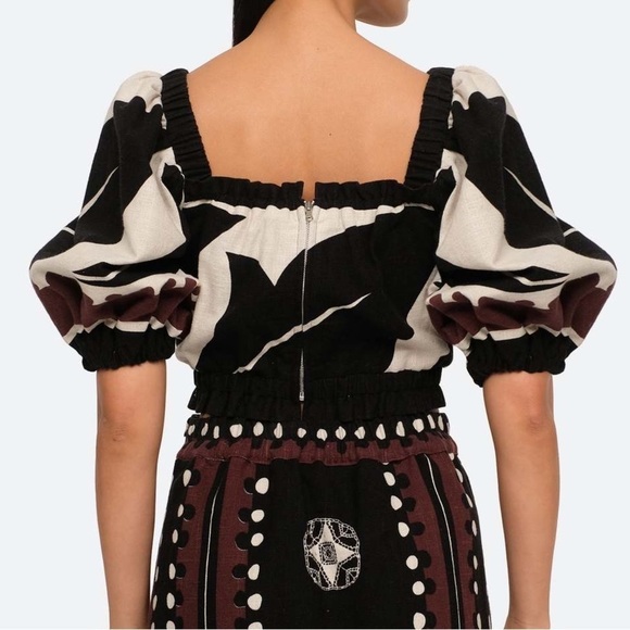 NWT SEA New York Puff-Sleeve Black Cream Floral Crop Top - Picture 6 of 8